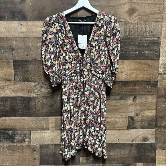 New Zara Printed Shoulder Pad Dress Size Small floral Multicolor missing button - Picture 1 of 13